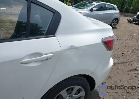 2010 Mazda Mazda3 I Sport from USA, damaged, VIN JM1BL1SG5A1202148